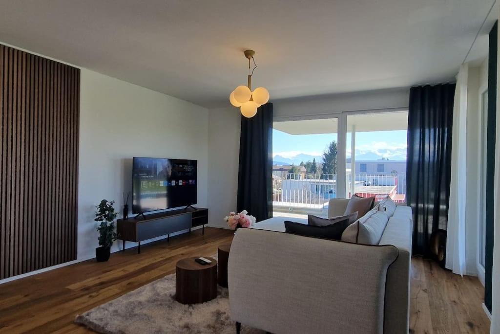 Visionary Hospitality Rothenburg, Lucerne - Premium Apartments With Free Parking, Washer, Kitchen, Terrace, 15' City Εξωτερικό φωτογραφία