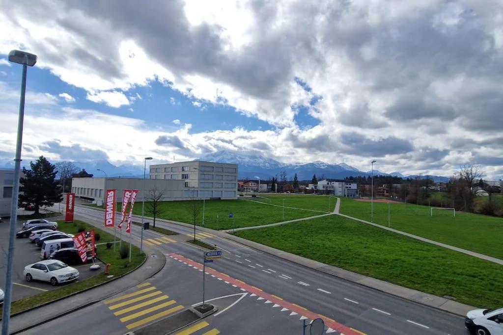 Visionary Hospitality Rothenburg, Lucerne - Premium Apartments With Free Parking, Washer, Kitchen, Terrace, 15' City Εξωτερικό φωτογραφία
